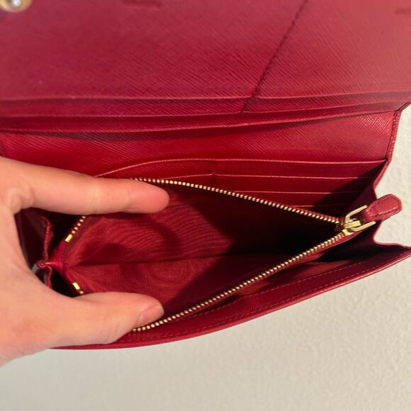 Prada Milano Red Long Snap Wallet - Picture 5 of 15